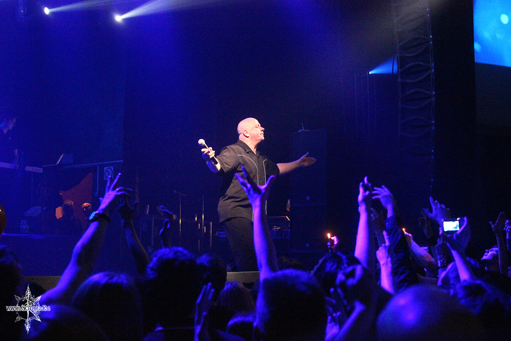 vnv_nation04.jpg