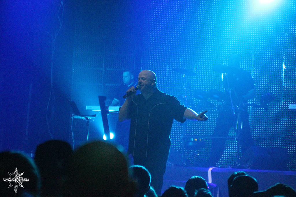 vnv_nation08.jpg