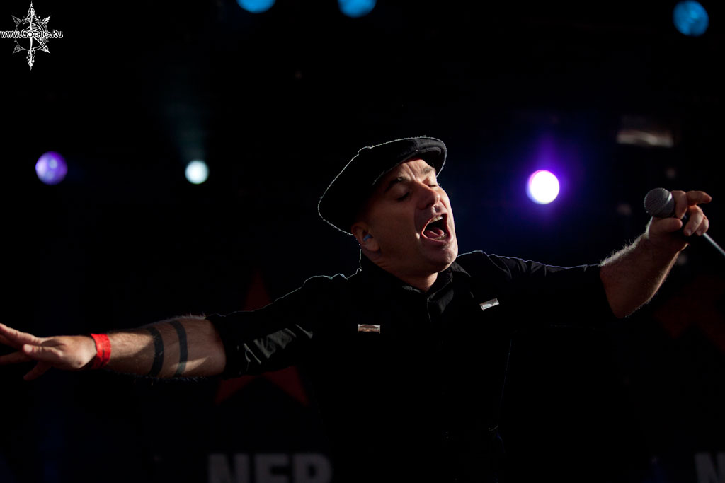 nitzer_ebb05.jpg