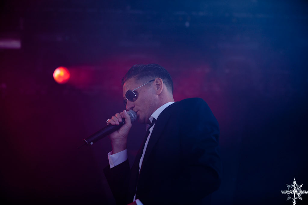 nitzer_ebb06.jpg