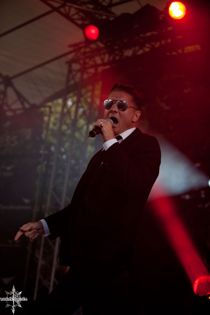 nitzer_ebb07.jpg