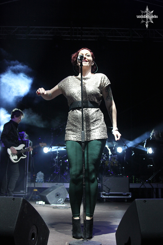 anneke_van_giersbergen17.JPG