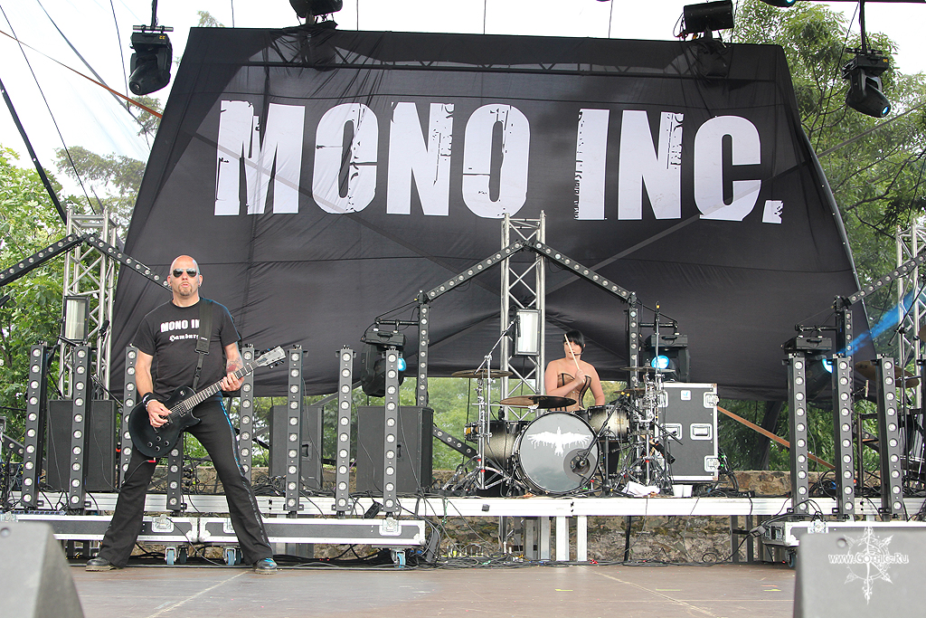 mono_inc04.JPG