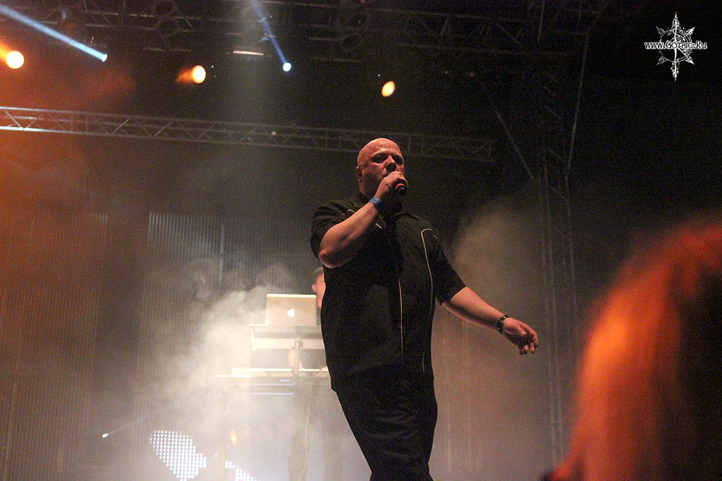 vnv_nation03.JPG