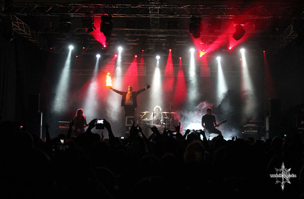 gothminister25.JPG