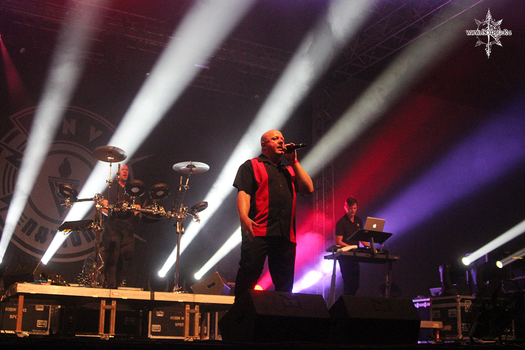 vnv_nation04.JPG