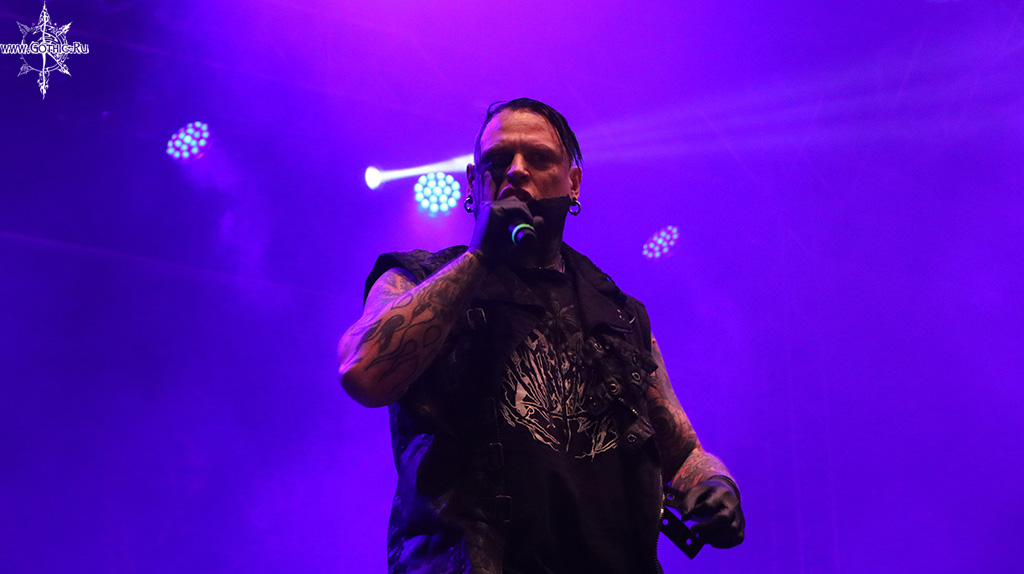 combichrist0.jpg