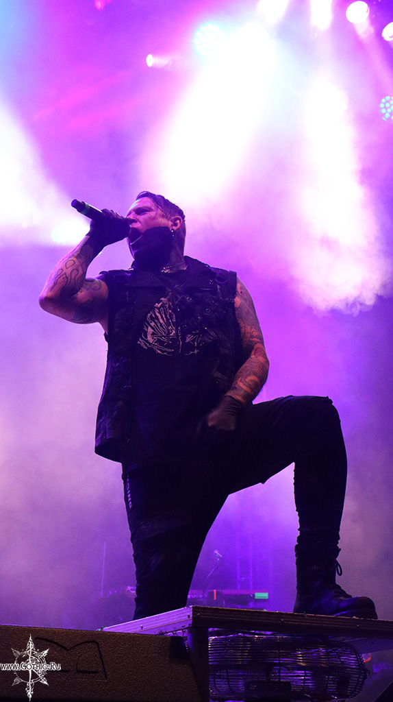 combichrist11.jpg