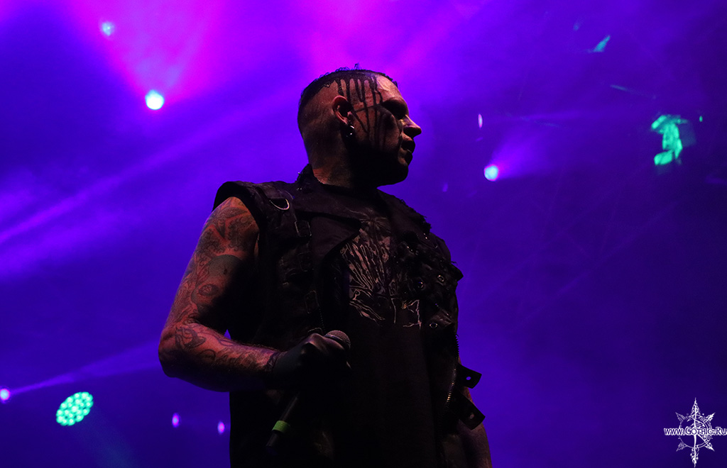 combichrist14.jpg