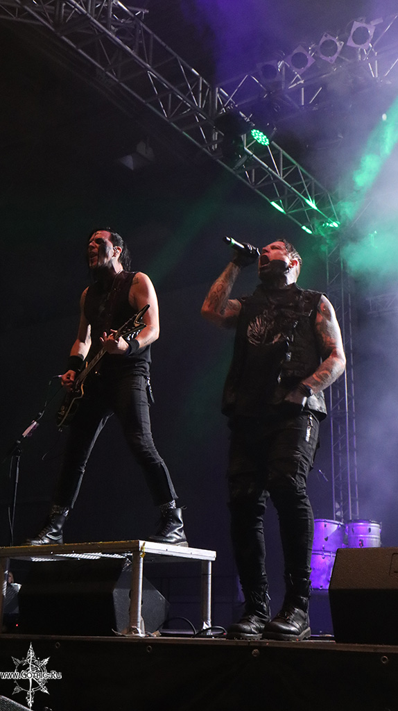 combichrist16.jpg