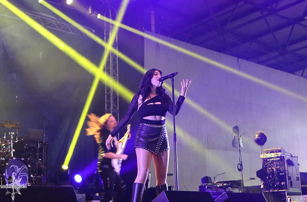 xandria5.jpg