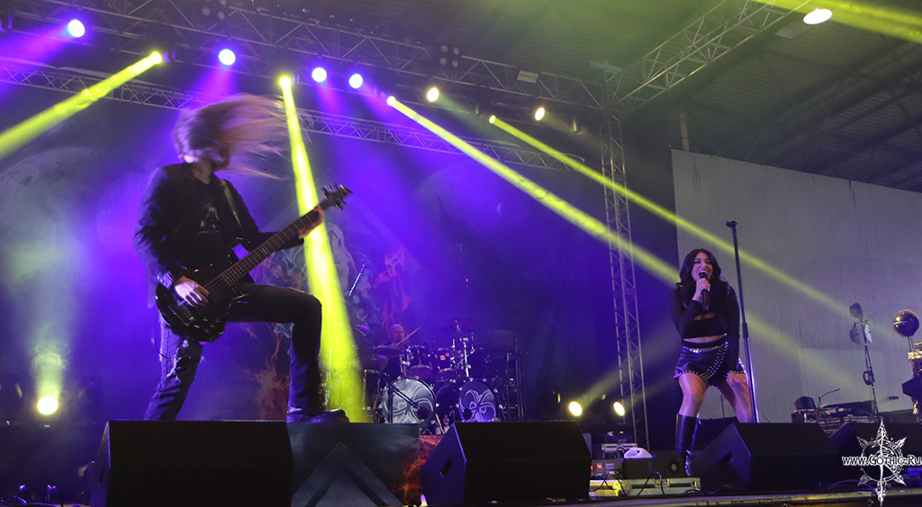 xandria8.jpg