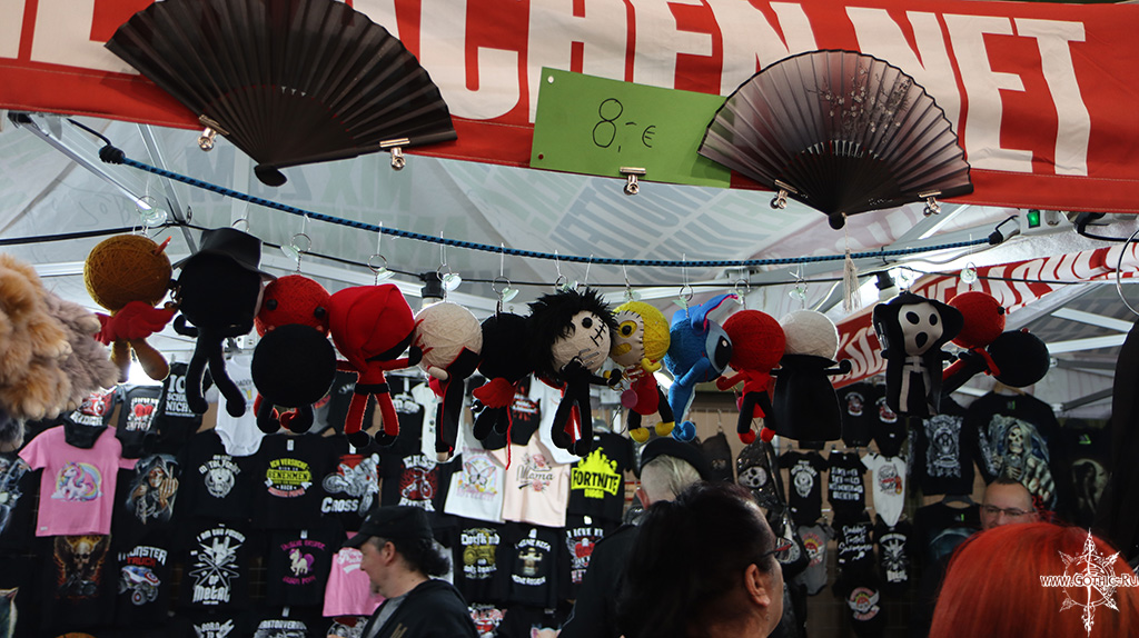 black_market14.jpg
