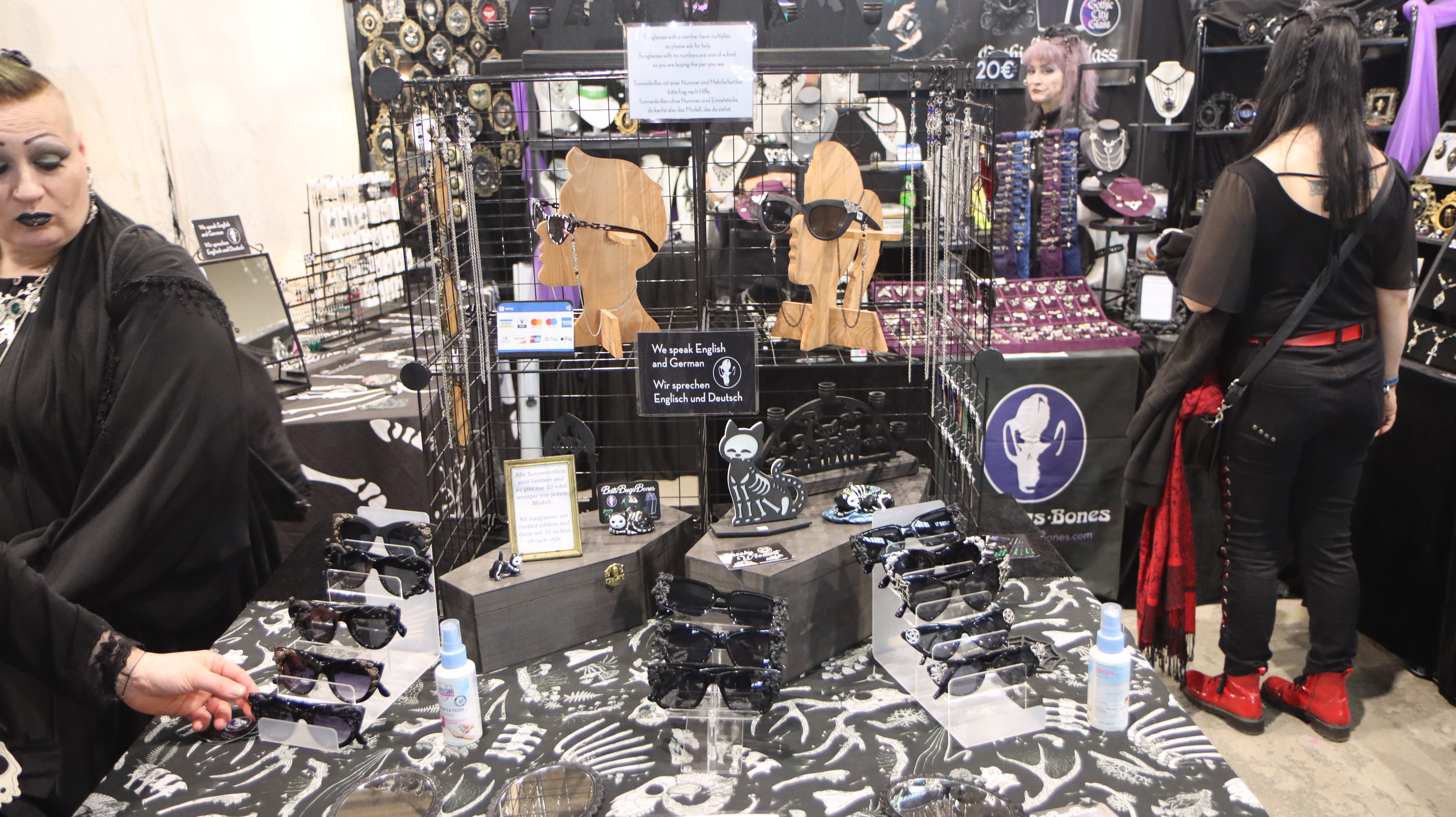 black_market15.JPG