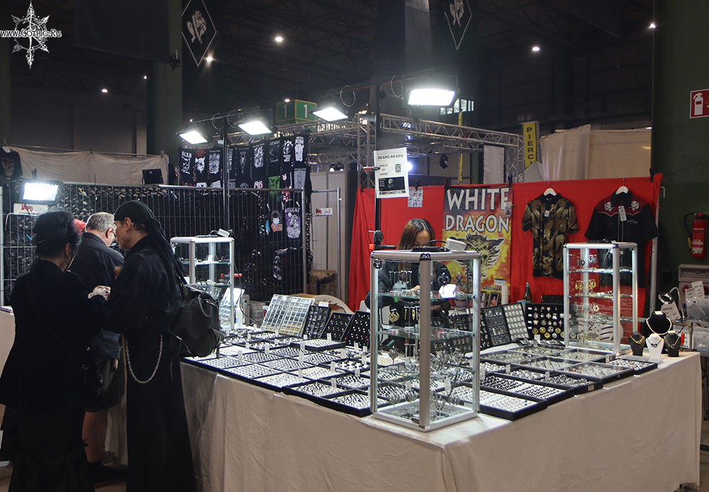 black_market56.jpg