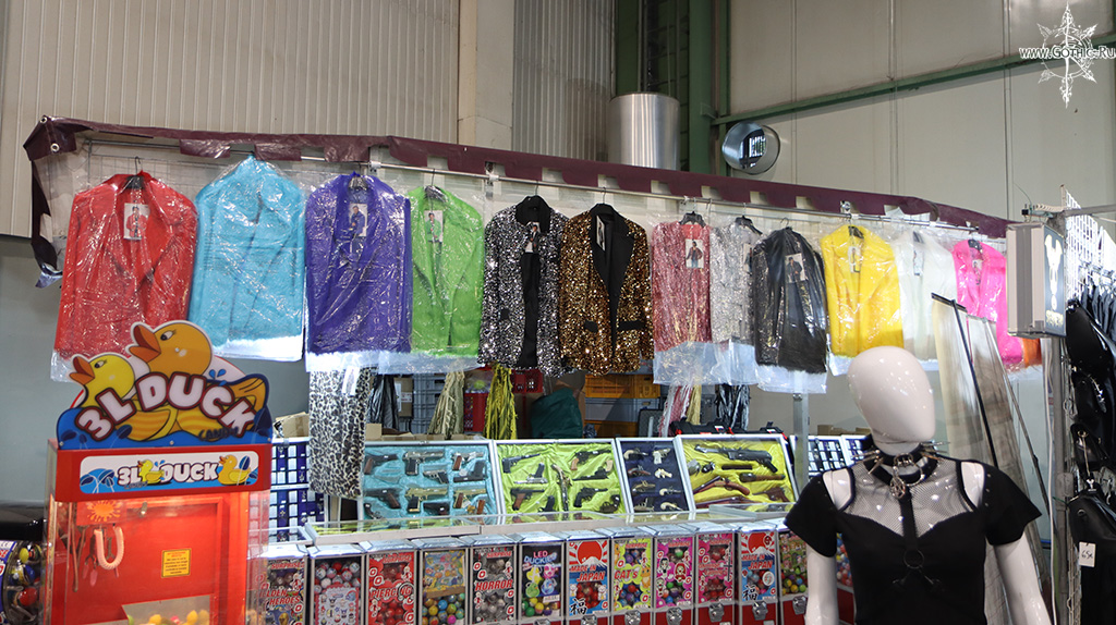 black_market8.jpg