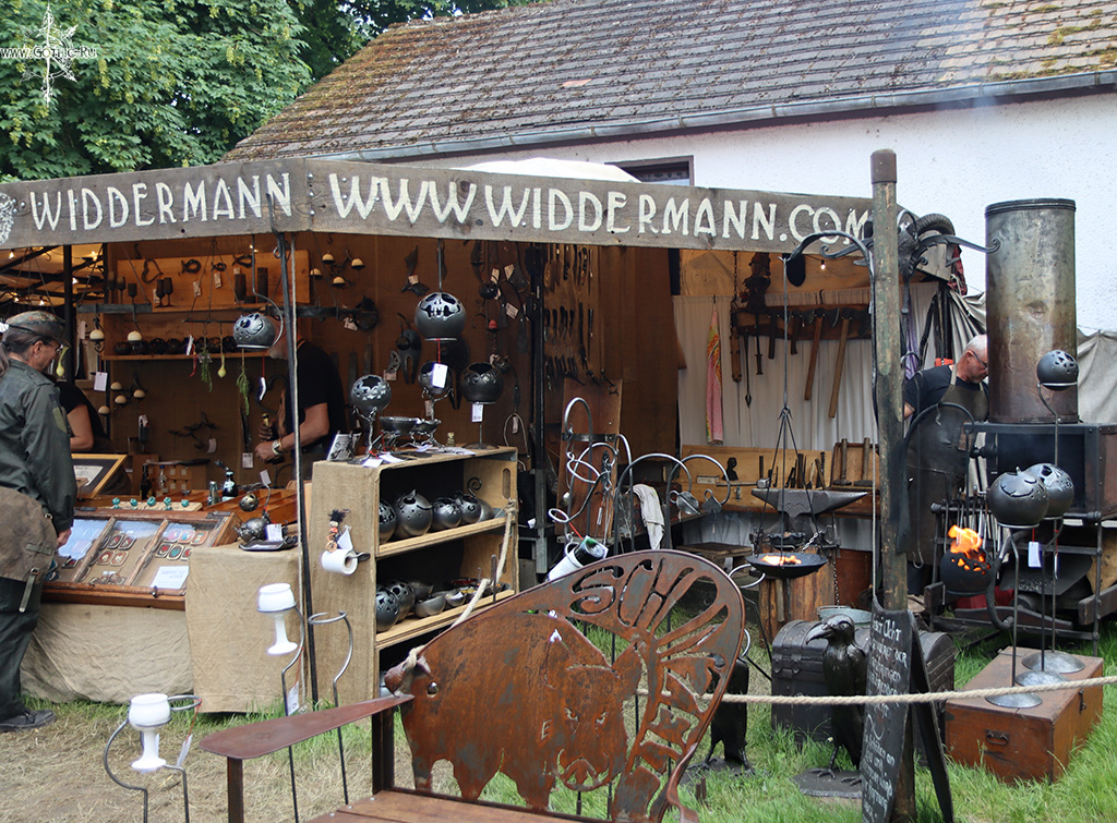 pagan_village51.jpg